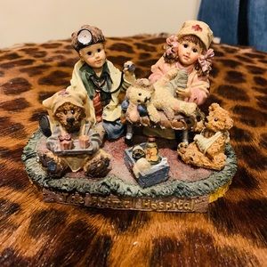 Boyd’s Limited Ed 3532 Jessica and Timmy w/ Clara